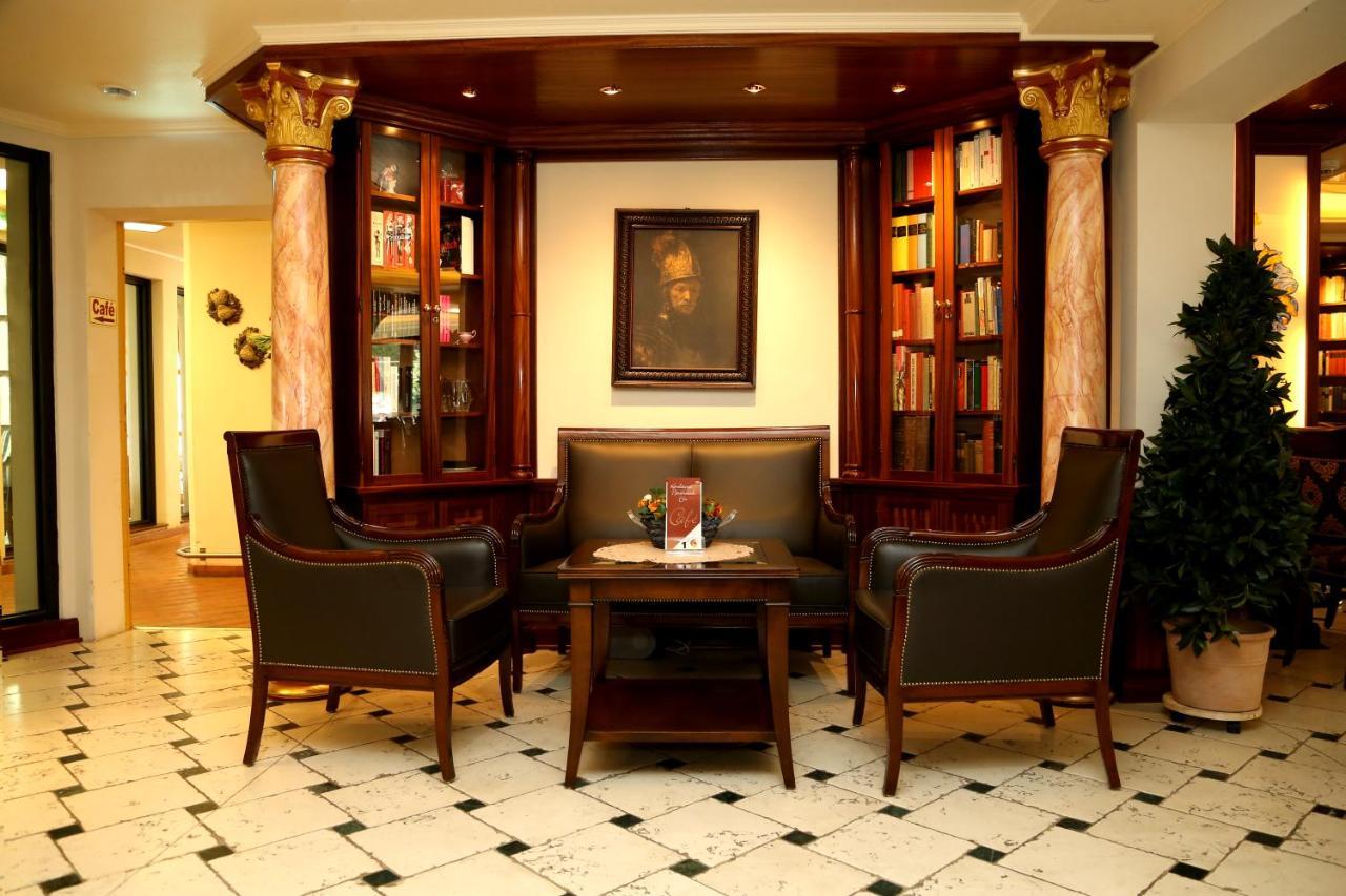Hotel Vier Spitzen Lauenforde ภายนอก รูปภาพ