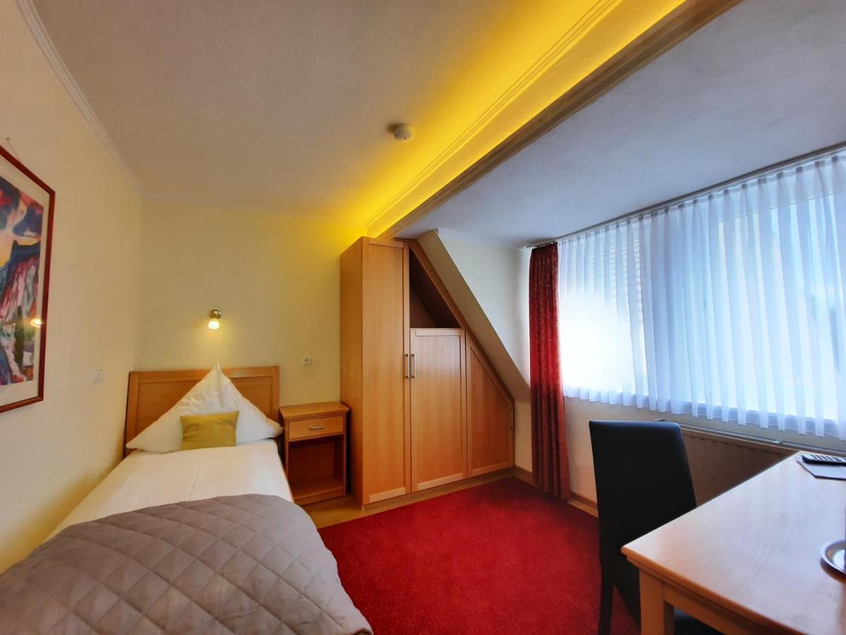 Hotel Vier Spitzen Lauenforde ภายนอก รูปภาพ