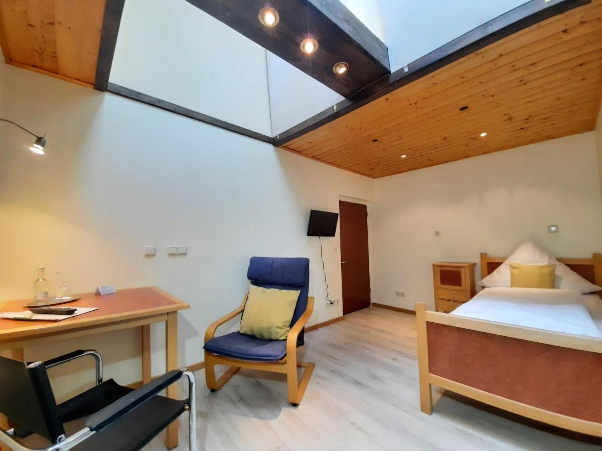 Hotel Vier Spitzen Lauenforde ภายนอก รูปภาพ