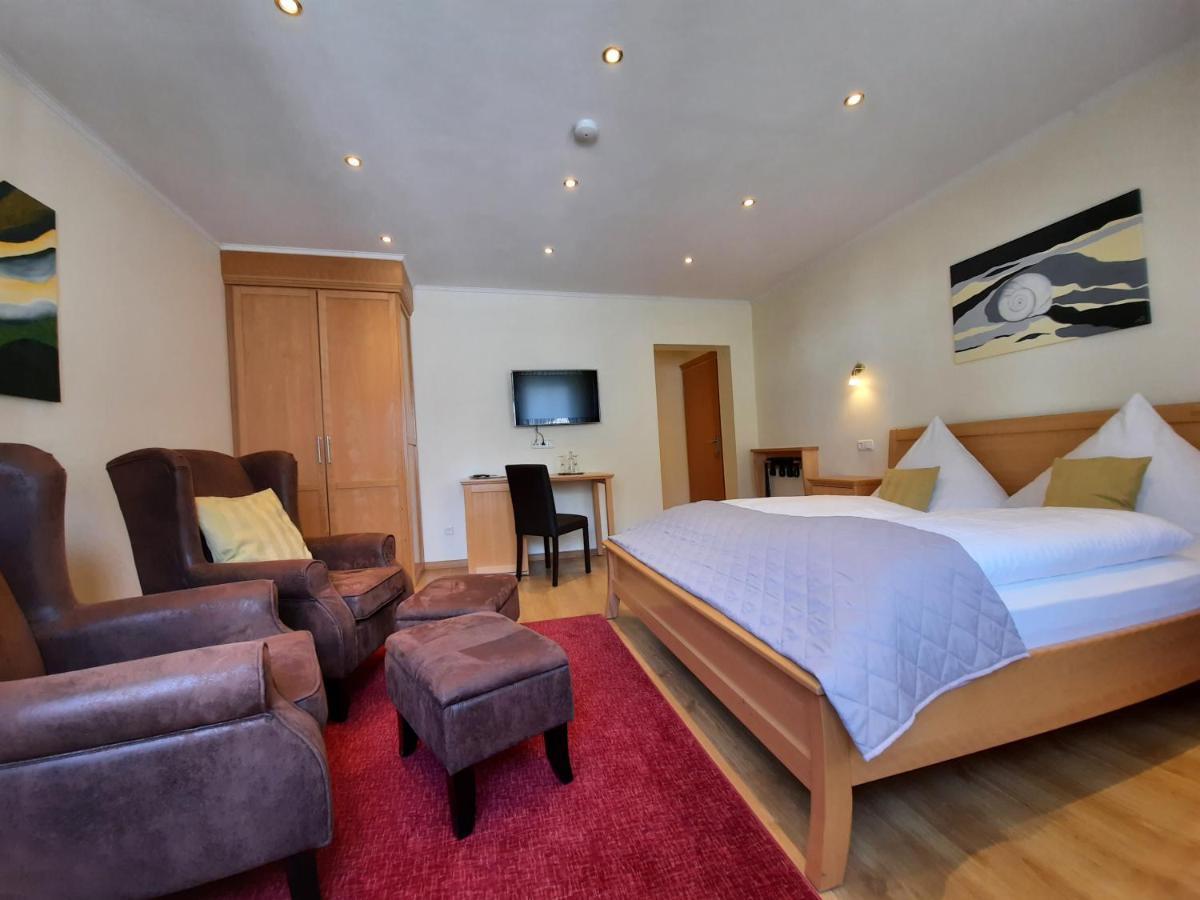 Hotel Vier Spitzen Lauenforde ภายนอก รูปภาพ