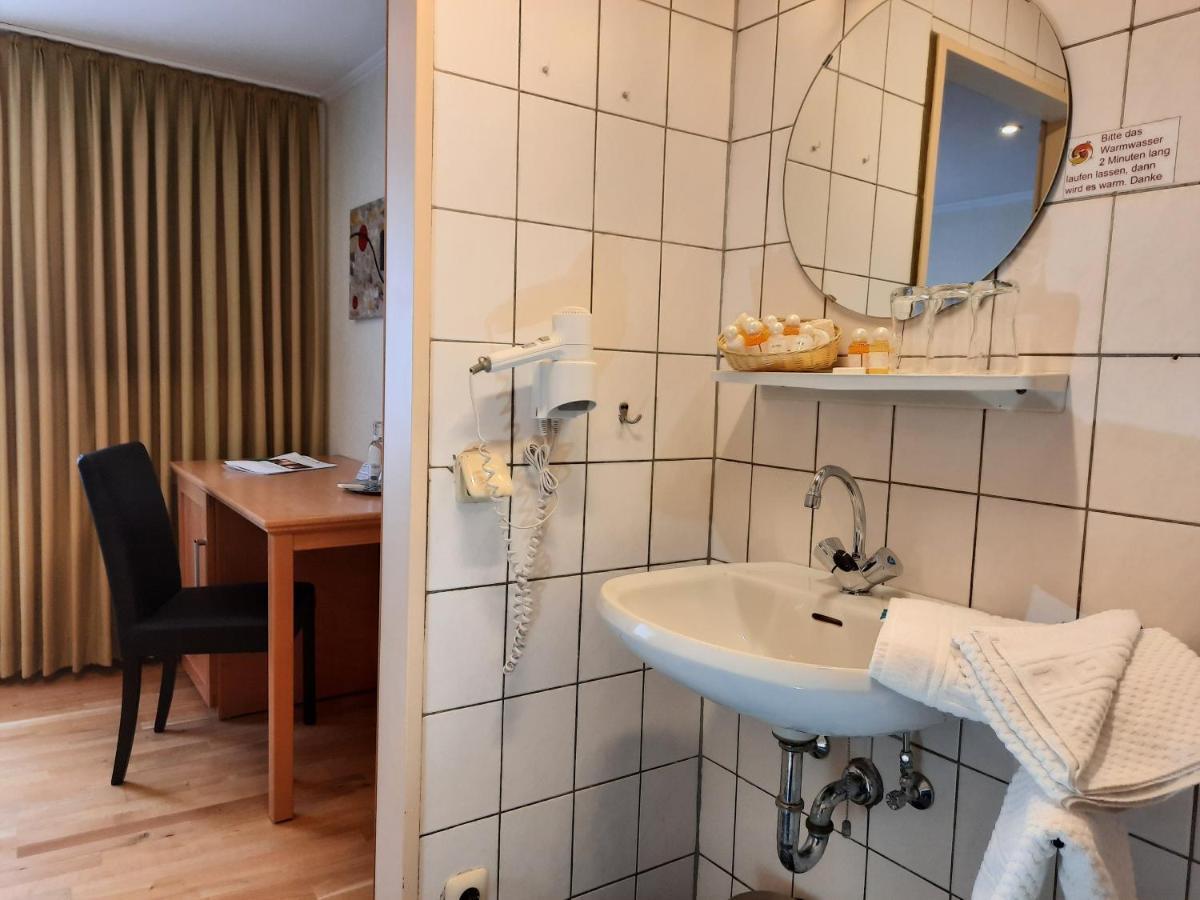 Hotel Vier Spitzen Lauenforde ภายนอก รูปภาพ