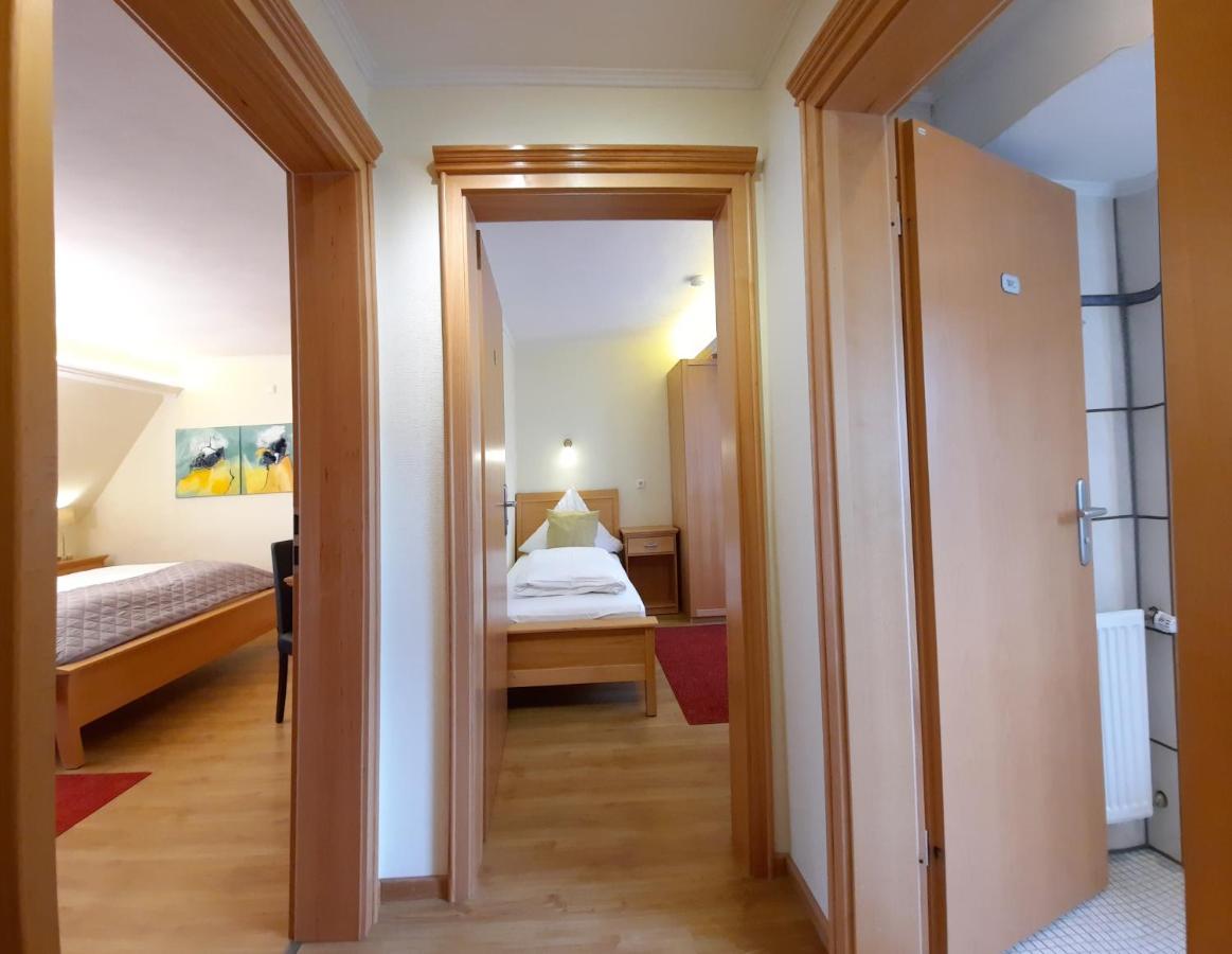 Hotel Vier Spitzen Lauenforde ภายนอก รูปภาพ